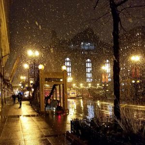 Meet your Posher, Haris